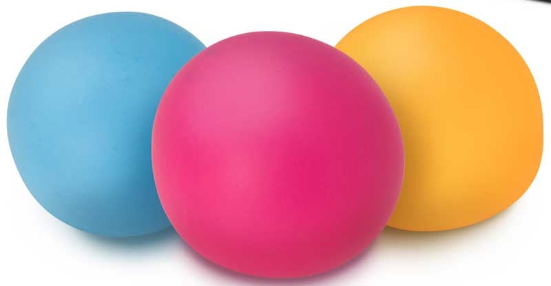 Colour change squish ball