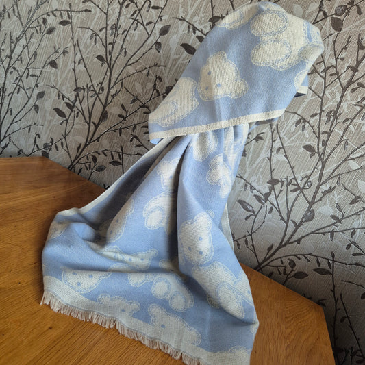 Ladies teddy bear scarf