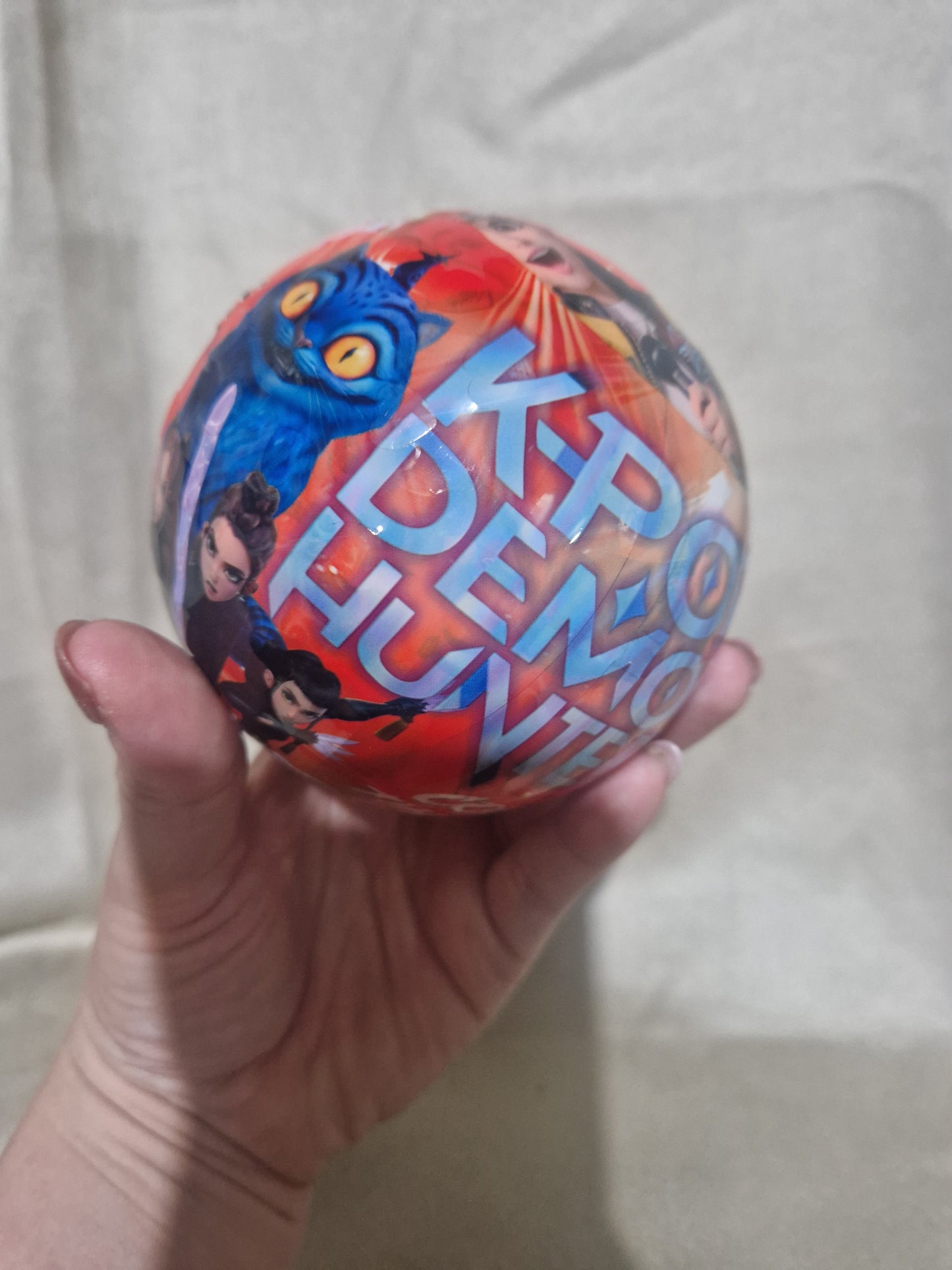 K-pop demon hunters large surprise ball