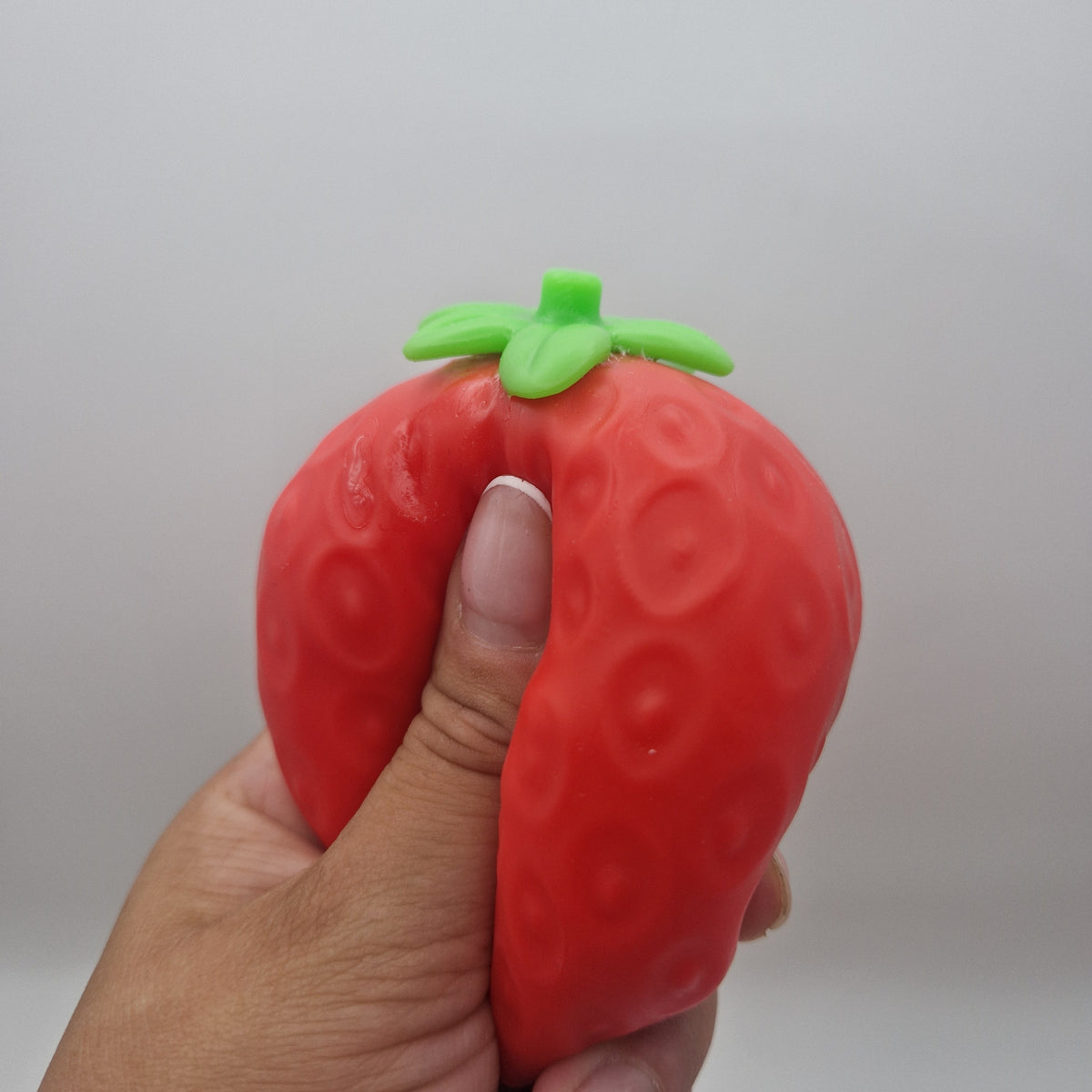 Crunchy ASMR fruit squishy