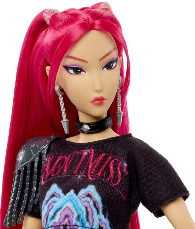 K-pop demon hunters fashion doll: mira