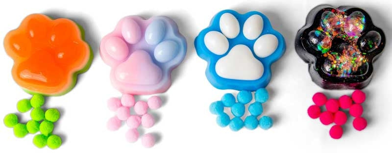 Scrunchems sticky squishy paw prints